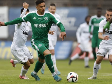 Голово шоу в Овча купел завърши с победа на Славия с 4-2 над Ботев Враца